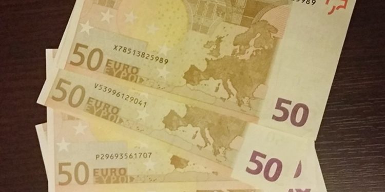 euro waluta pieniądze e1486539664655