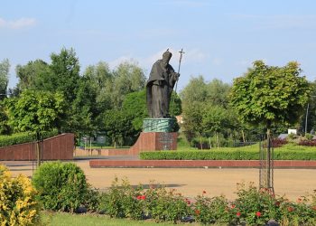 Pomnik Jana Pawla II Jan Pawel II Elk plac