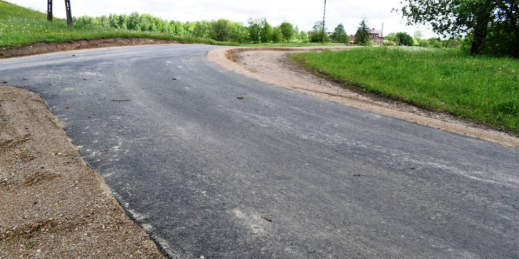 Screenshot 2021 06 02 Gebalowka Wyasfaltowany odcinek drogi gminnej Aktualnosci Bakalarzewo Gminny Portal Internetowy