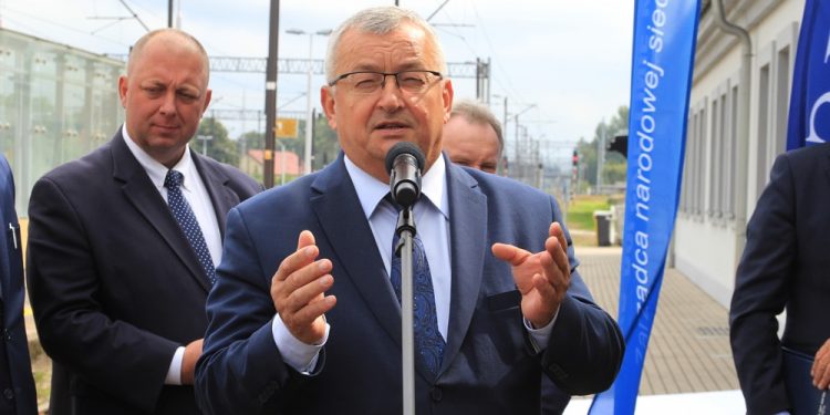 Minister infrastruktury Andrzej Adamczyk (zdj. Radio 5)