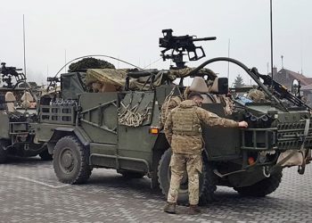 armia zolnierze wojsko pojazdy wojskowe