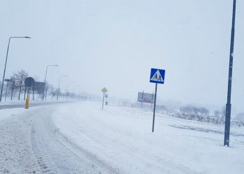 Dziś (04.01) znów niesprzyjające warunki dla kierowców 4 zdjęcie ilustracyjne