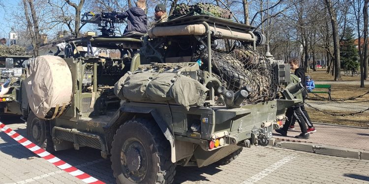 Nowy, litewski poligon przy granicy z Polską 1 22 03 22 pokaz wojska wojsko sprzet wojskowy 22