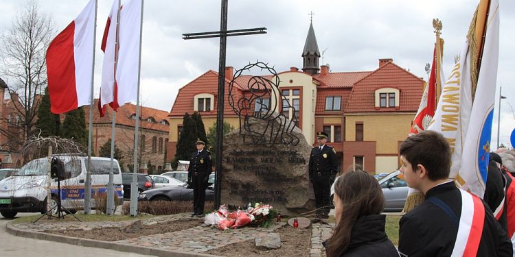 Uroczystości Rocznicy Zbrodni Katyńskiej i Katastrofy Smoleńskiej w Ełku