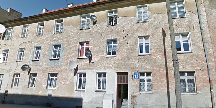 ul. Wawelska 12 w Ełku, dotacje na remont zabytków zdj. Google Street View