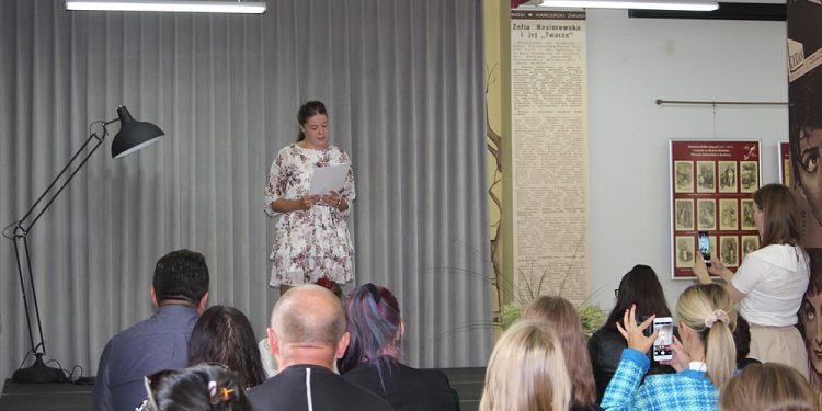 Narodowe Czytanie w Miejskiej Bibliotece Publicznej w Ełku, zdj. arch.