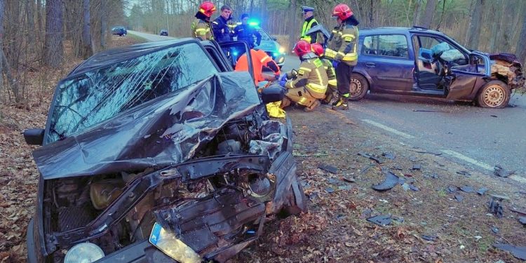 Wypadek na trasie Ruciane-Nida - Wejsuny/ Fot. KPP Pisz