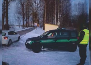 Kradziony autem jechali na Litwę, zdj. W-MOSG