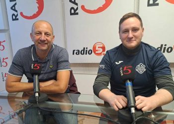 (Z lewej) Robert Kuczyński i Dawid Murawski/ Fot. Radio 5