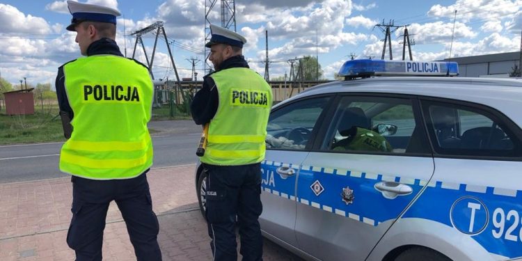 patrol policja kontrola drogowa zdj. KPP w Piszu