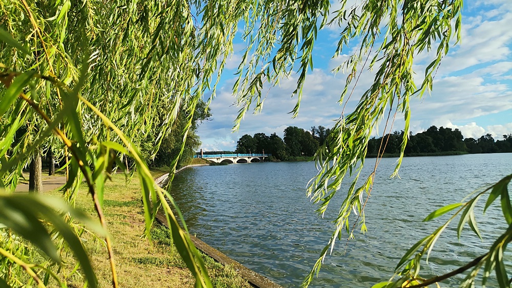 Elk jezioro elckie promenada most