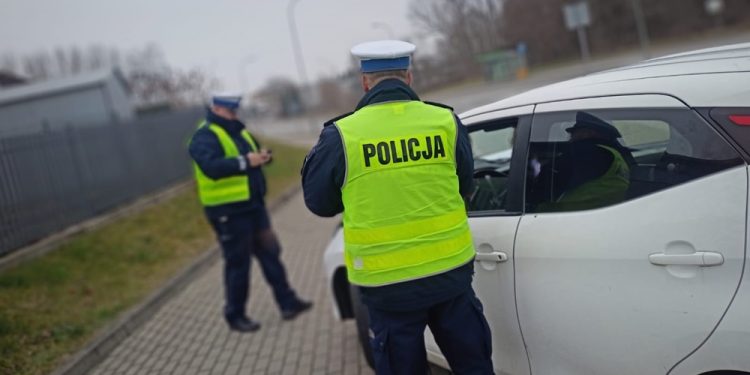 radiowóz policja kontrola drogowa