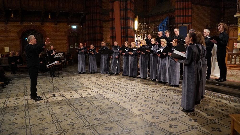 Koncert Suwalskiego Chóru Kameralnego w Kościele Św Jana w Sztokholmie. fot SChK