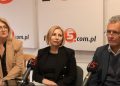 Malgorzata Pikus naczelnik wydzialu edukacji UM w Elku Katarzyna Podlecka naczelnik wydzialu polityki spolecznej UM w Elku i Artur Urbanski zastepca prezydenta Urzedu Miasta w Elku