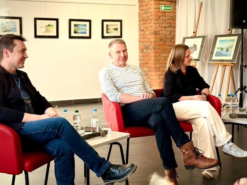 "Wolna amerykanka" w banerach reklamowych 5 debata reklamy 04