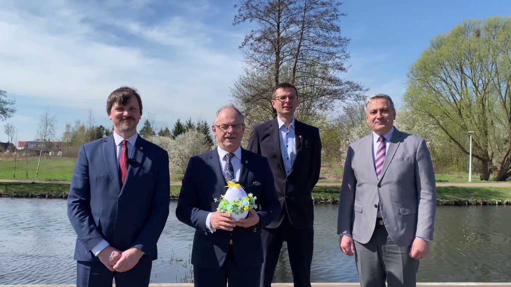 Świąteczne życzenia władz Suwałk 1 vlcsnap 2025 04 18 13h42m05s759