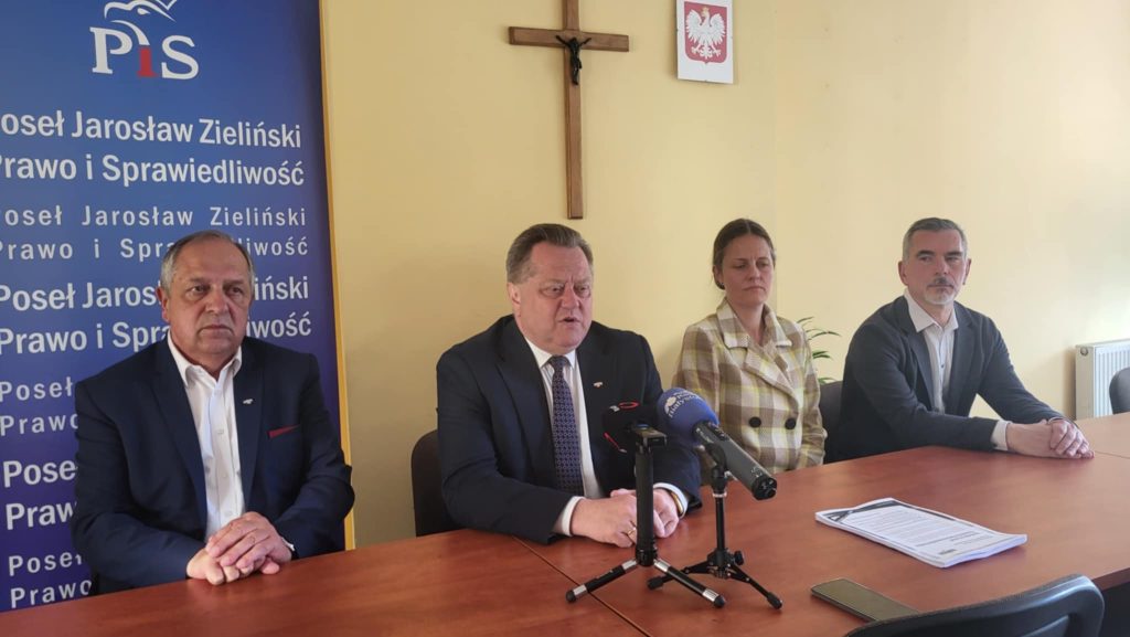 1299cc94 ac1a 402d a6a3 f5600557e7cd