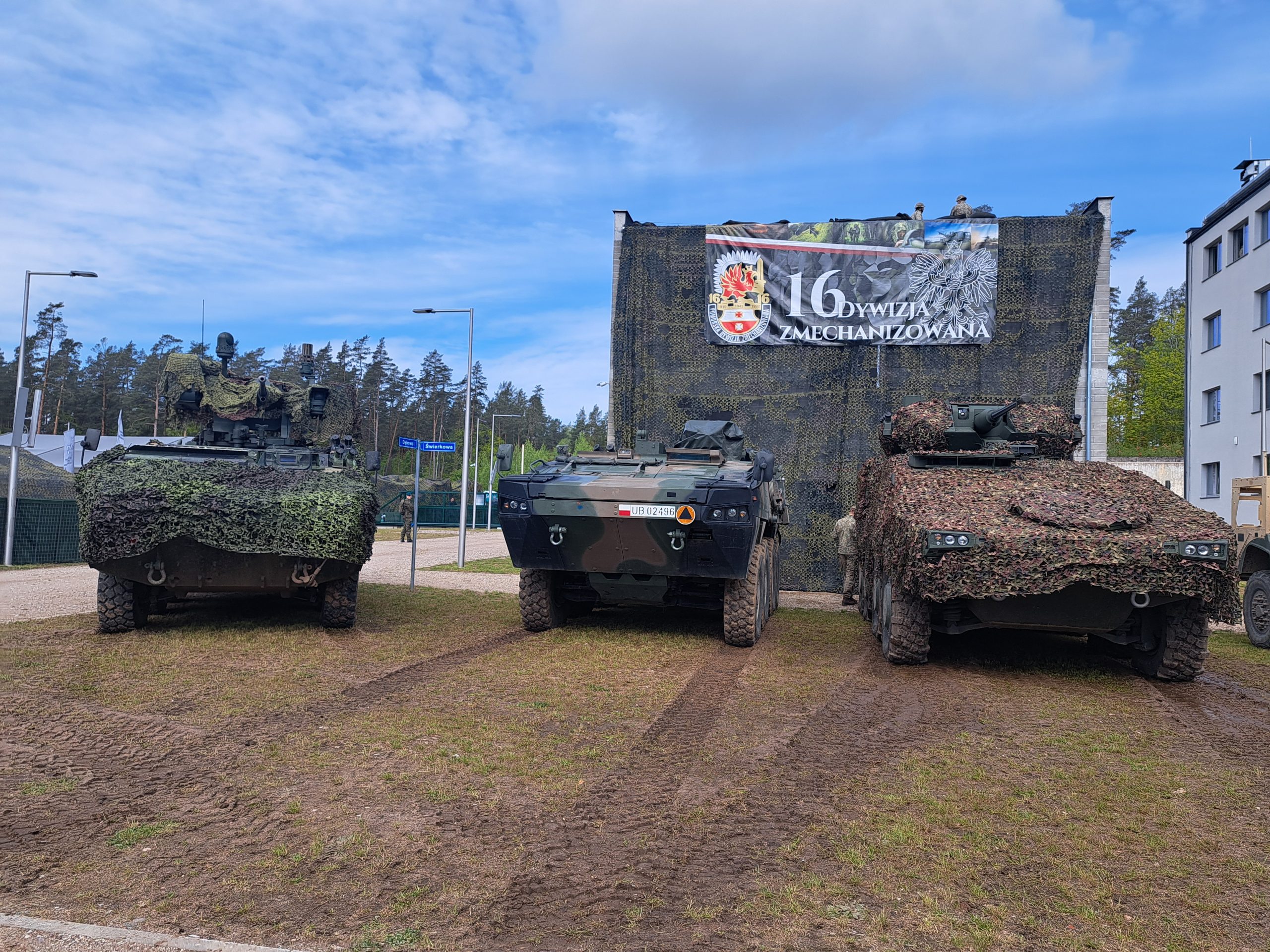 Wizyta prezydentów Polski i Litwy na orzyskim poligonie 7 20250519 095023 scaled