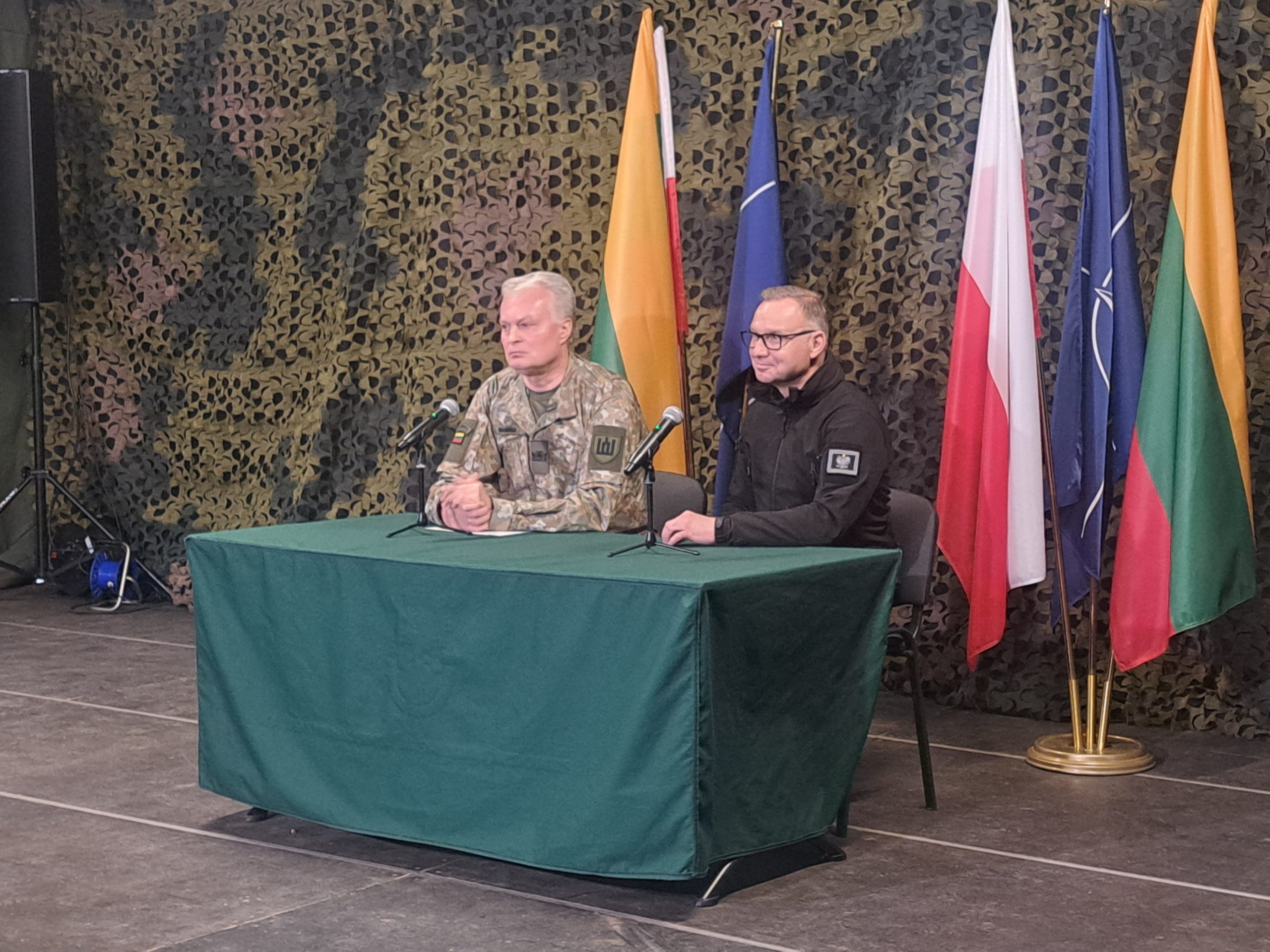 Wizyta prezydentów Polski i Litwy na orzyskim poligonie 4 20250519 131607 scaled