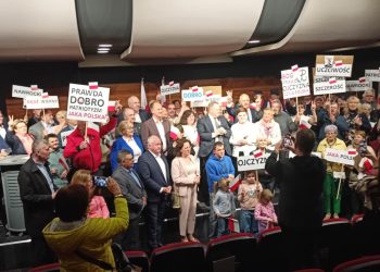 Messenger creation 0F80F2EA 3EE1 4728 B6E7 31543B635968