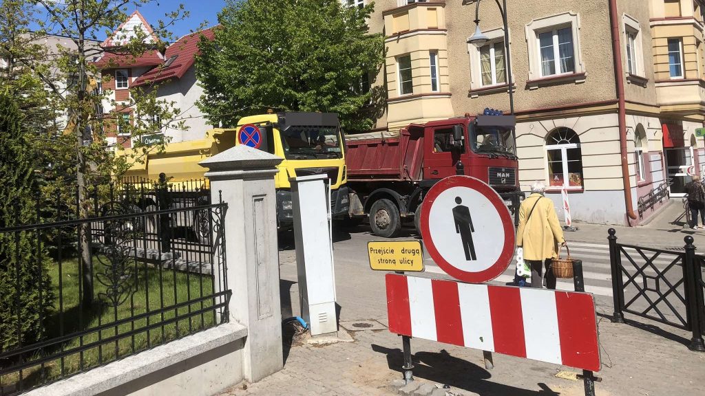 received 1799401823953256 crop