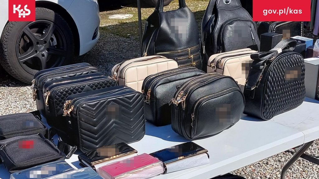 Zajęli podróbki warte 200 tysięcy złotych 4 1000004086 crop