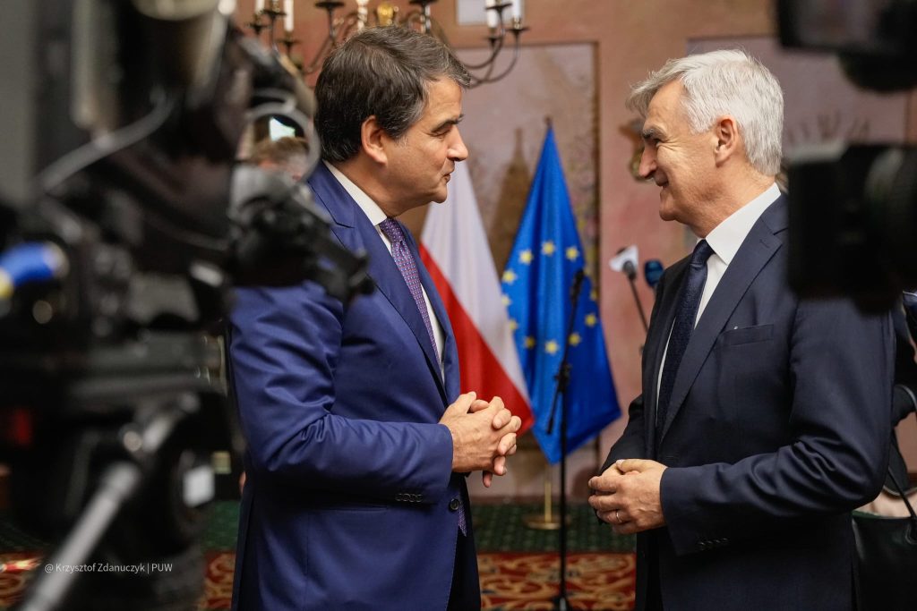 512626217 1199466778866853 2367185264581771232 n