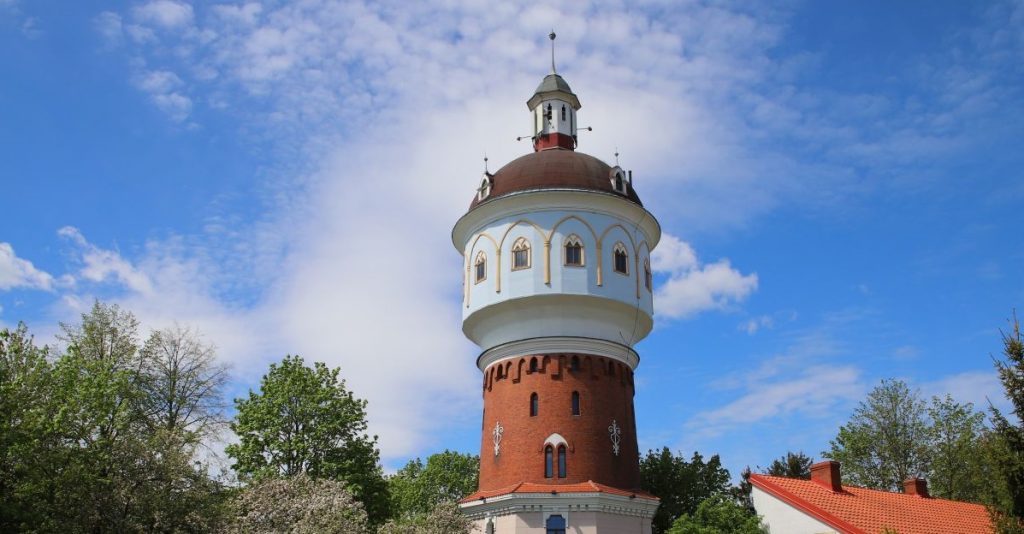 8abfbb31041dda689662160bf3d094d7 crop