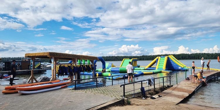 25 07 forest house 51