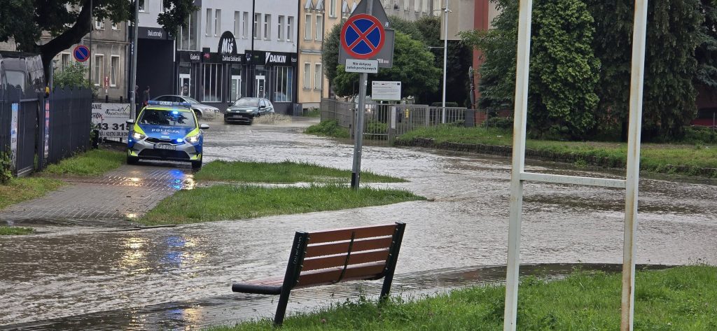 Elbląg pod wodą. Wylała rzeka Kumiela 5 524461454 735687782556319 3133874038118055097 n 1