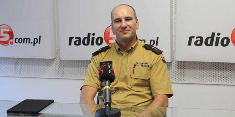 Hubert Zawistowski, oficer prasowy Komendy Powiatowej Państwowej Straży Pożarnej w Ełku