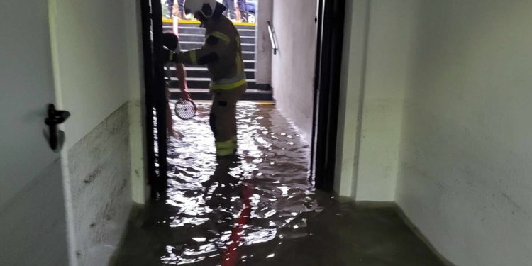 Nawałnica w Suwałkach. Służby pracowały również nocą 1 Oberwanie chmury nad Suwalkami 4