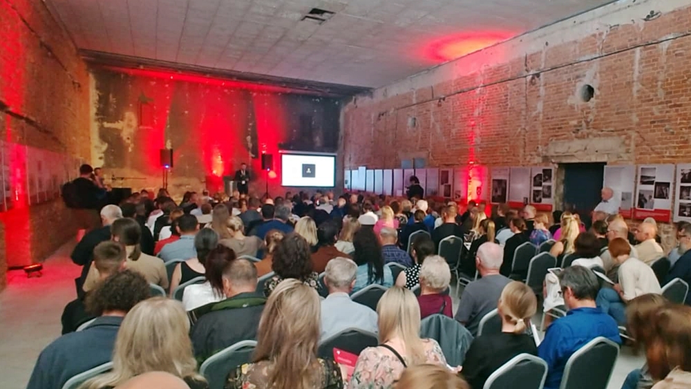 Wystawa „Z albumu dowodcy obozu… 9