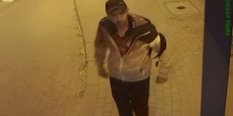 Rozpoznajesz tego mężczyznę? Pytają ełccy policjanci 1 zdj. KPP w Ełku