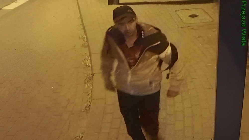 Rozpoznajesz tego mężczyznę? Pytają ełccy policjanci 2 zdj. KPP w Elku