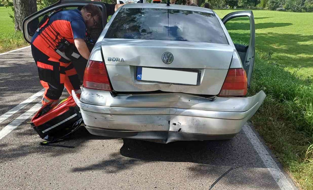 Zderzenie trzech pojazdów w Gałkowie. 5 osób trafiło do szpitali 2 1daeb650 7af2 4e46 b5e7 d3632b8575a5