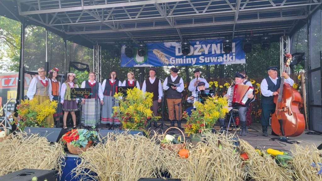 Przygotowują się do dożynek 1 3477fa84 ebd1 4372 a5b3 3d27cee0130f