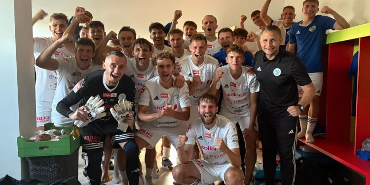 Kolejne zwycięstwo biało-niebieskich 1 538615878 1210748831097408 4407894778860250714 n