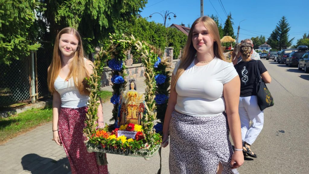 Messenger creation 02FFFCF2 65F7 4AC6 8B77 89E734BB66BD