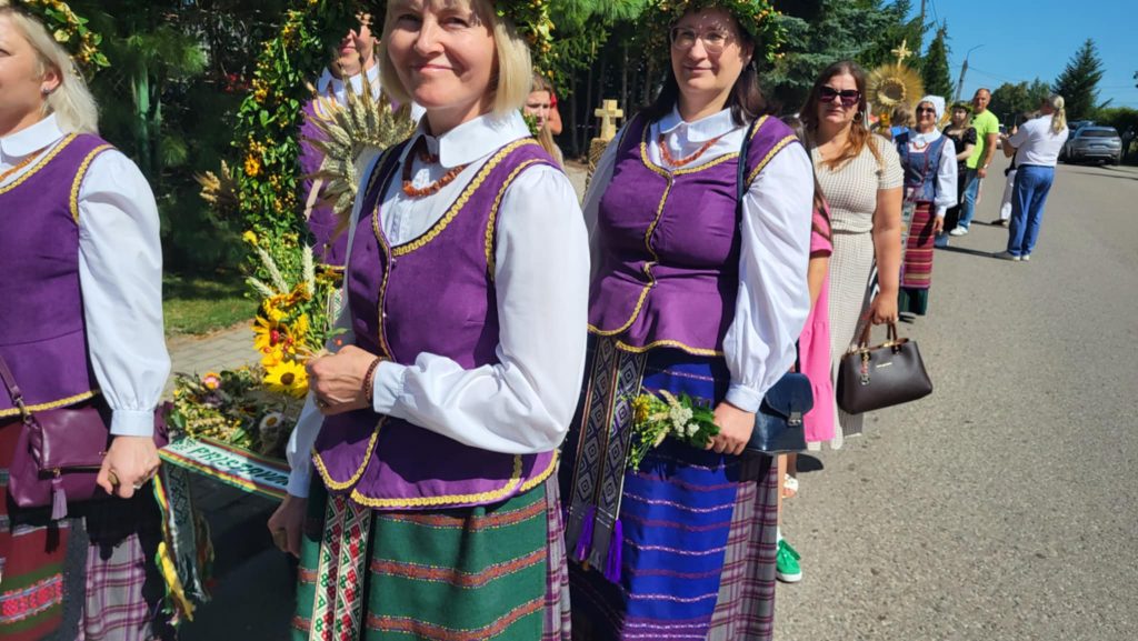 Messenger creation 0852115E 7DA4 4B40 9AD5 EEE9FCA3305A