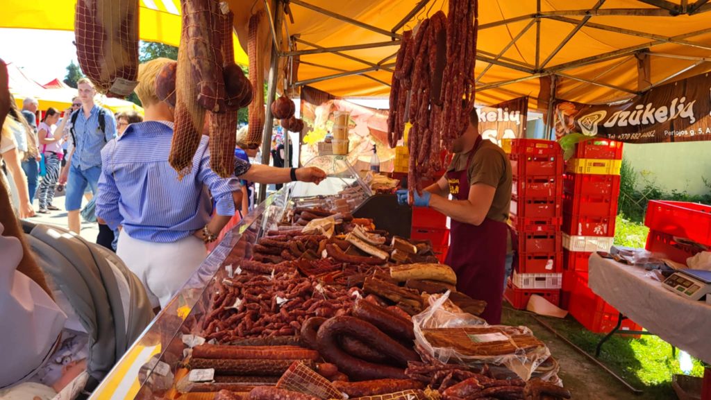 Messenger creation 0AC46F66 BD47 4470 9045 C7443E35C8AD