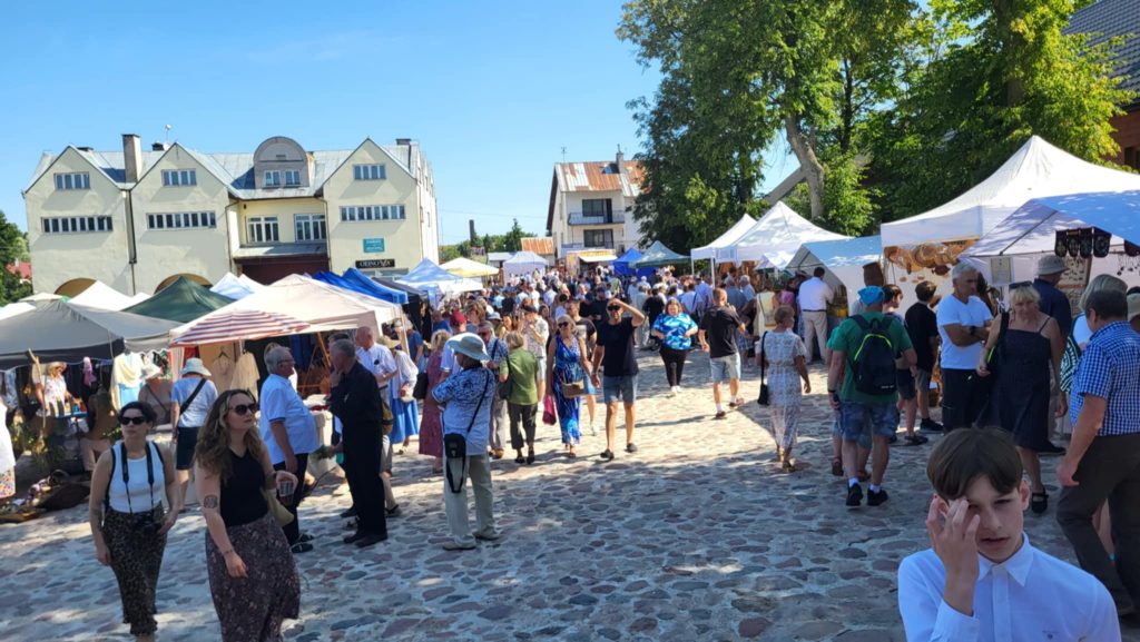 Messenger creation 327D924A 7CE5 4C8D 8A89 25B728868A81