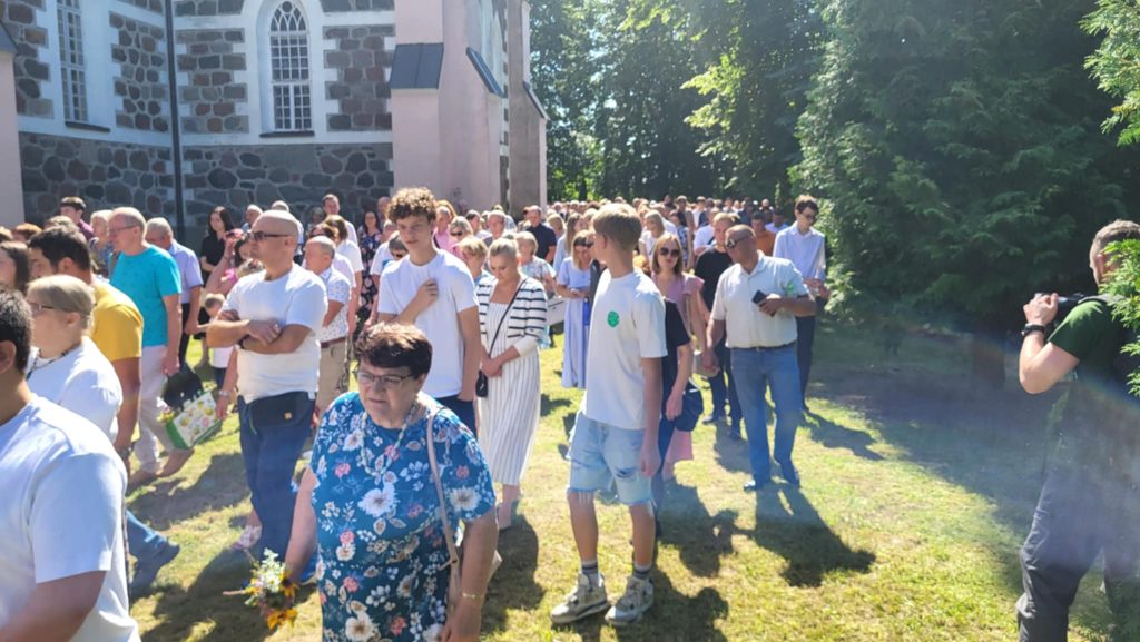 Messenger creation 421F42A5 8095 4CD0 A116 B7BDA0313FD6