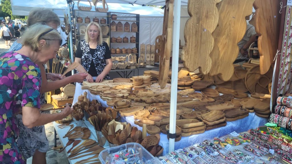 Messenger creation 65735984 9C4E 4A83 B3FA 1222AA95C828