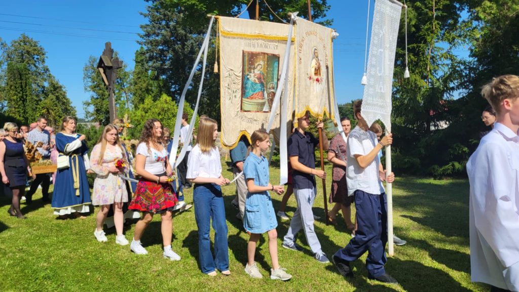 Messenger creation 68184BC9 DD81 4992 8E20 17DAEB728493