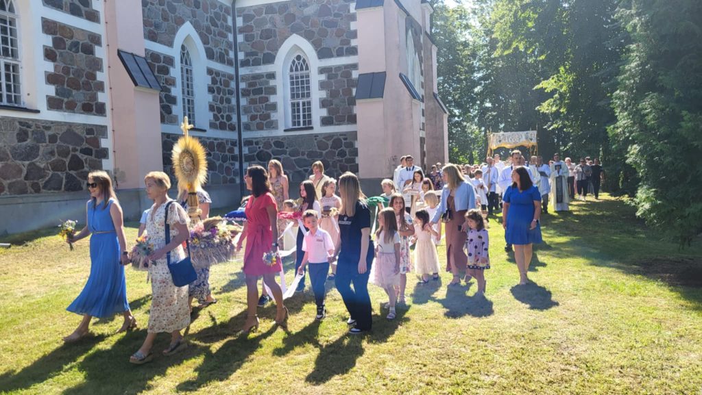 Messenger creation 6A683270 663C 46CF BC81 A095A544BF05