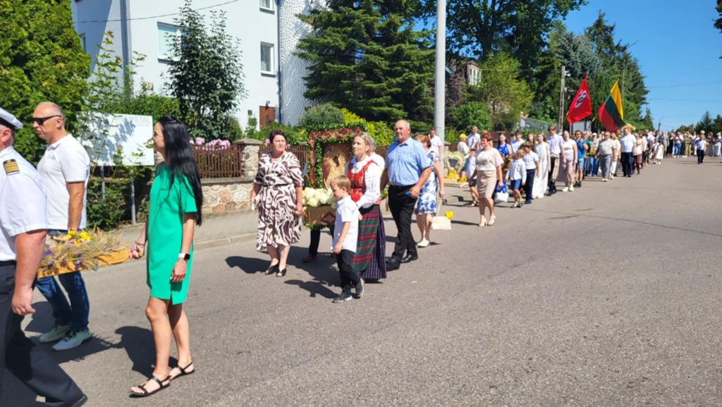 Messenger creation 6CEB948E B240 44DE 8A2D 3B3631442173