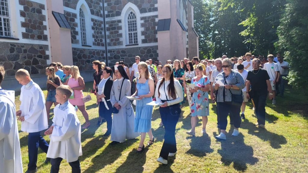 Messenger creation 6E2FEAB2 07C1 42B1 8729 8A9A9D57682C