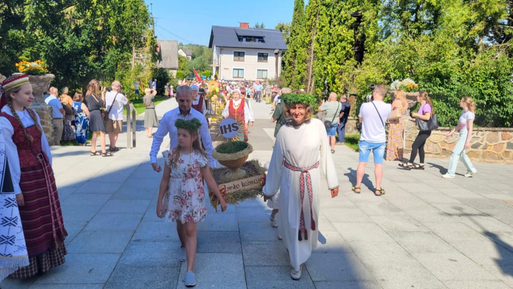 Messenger creation 8E529CBC 13A1 4D76 8835 D162218FBCEC