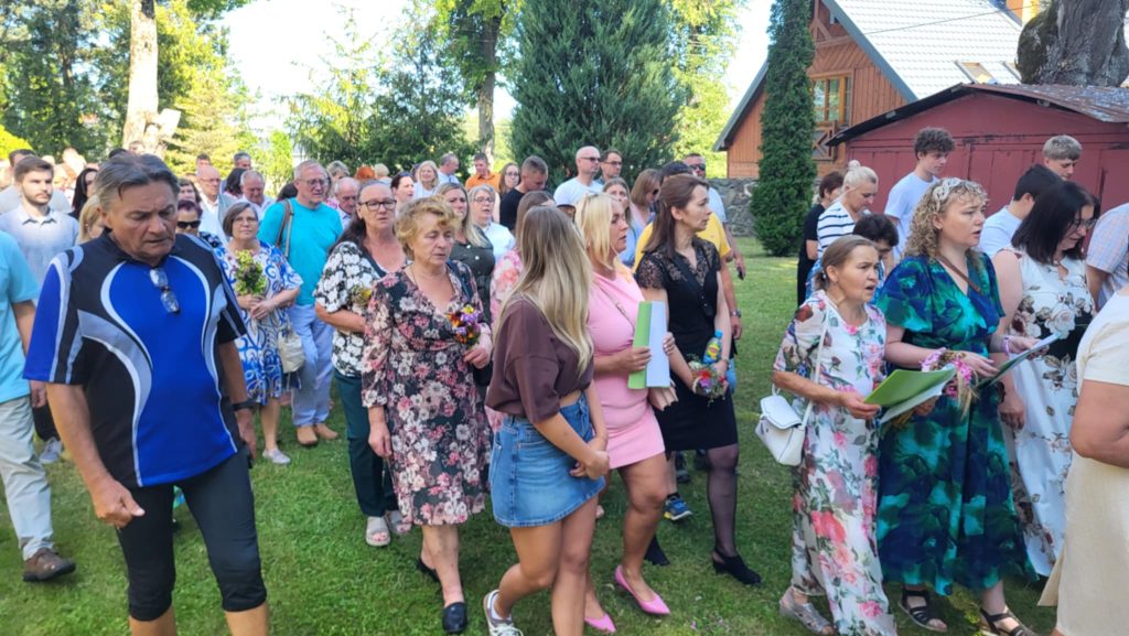 Messenger creation 8FF0F4E4 2483 4C1E 845A 0D385DBBDDB2